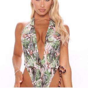 Meet your Posher, Dee